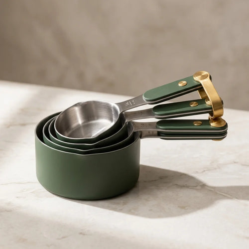 CloverMeasure Nesting Measuring Cup Set
